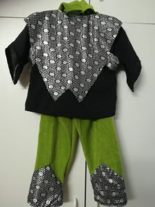 Kids Costumes to Hire - Alien: headpce, top, bib, pants -4 pce